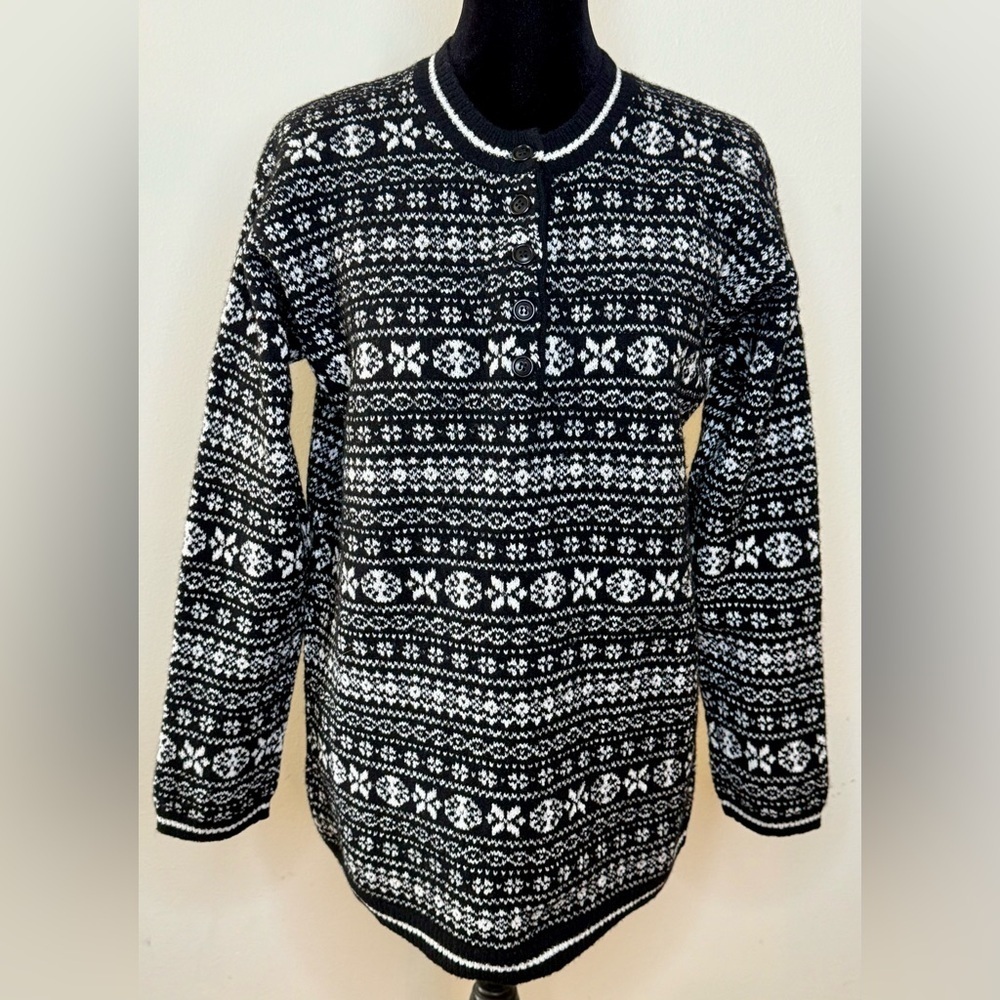 Vintage Chaus lambs wool blend Nordic snowflake fair isle black sweater S EUC